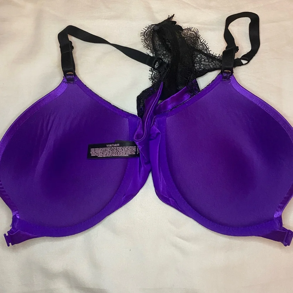Victoria’s Secret- Very Sexy Push Up Bra - Picture 3 of 5